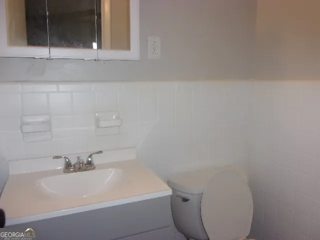 $1,680 | 5895 Jonesboro Road, Morrow, GA 30260