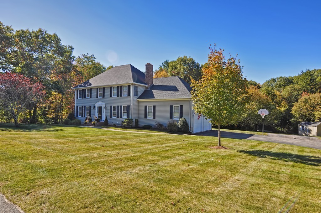 24 Jackson Circle Franklin, MA 02038 - Photo 2 of 29