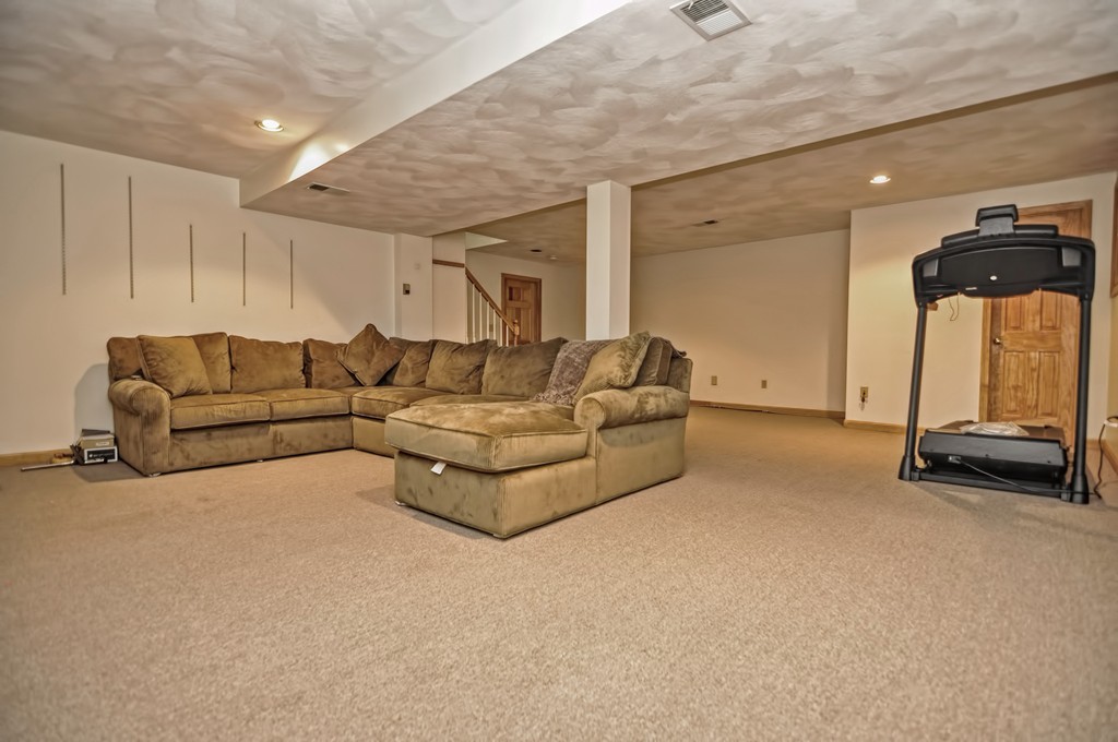 24 Jackson Circle Franklin, MA 02038 - Photo 23 of 29