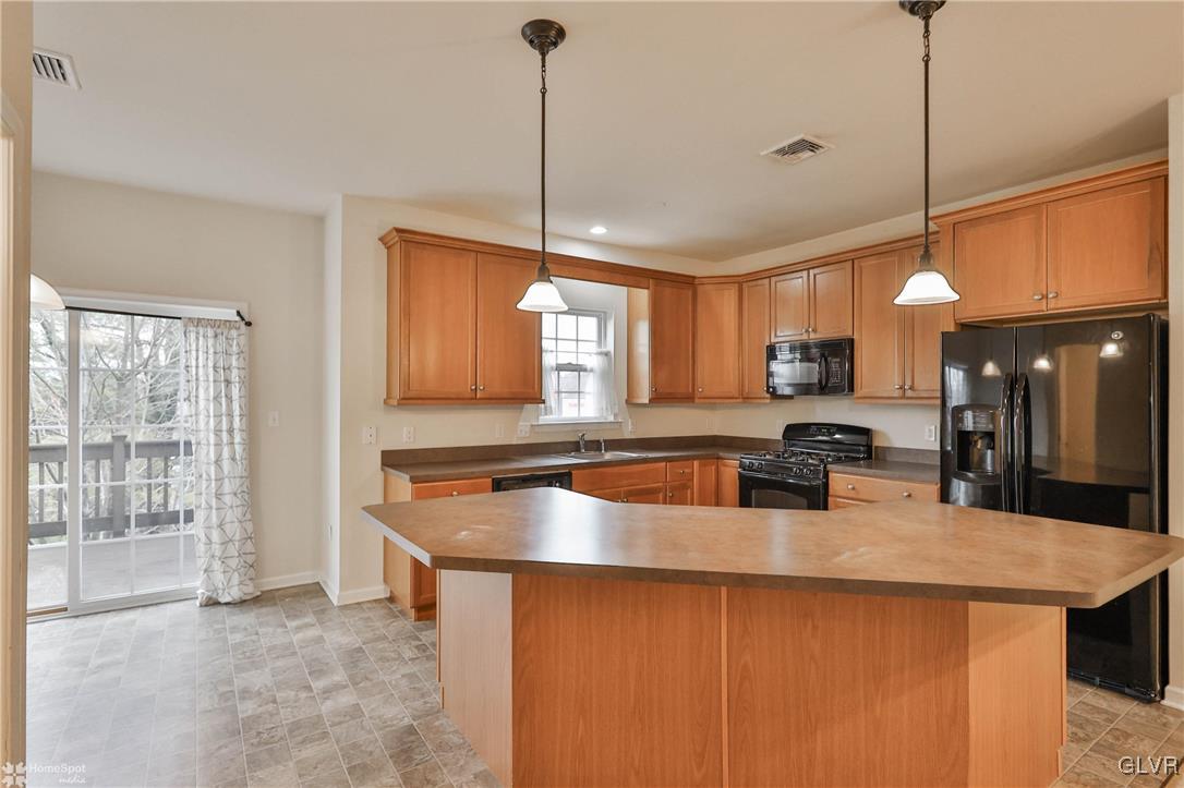 2202 Rising Hill Road Whitehall, PA 18052 - Photo 11 of 35 Gallery Image 11