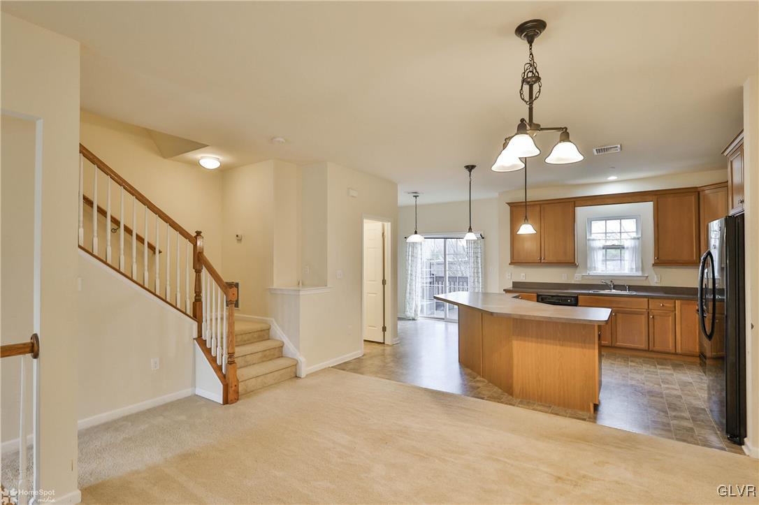 2202 Rising Hill Road Whitehall, PA 18052 - Photo 9 of 35 Gallery Image 9