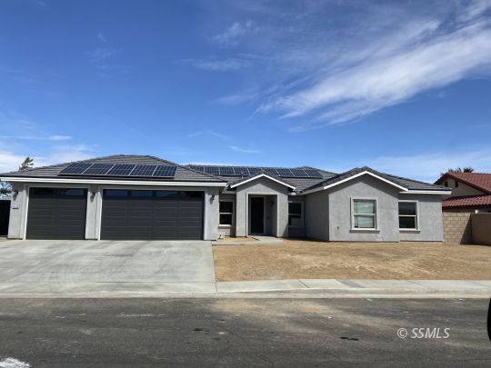 416 West Cielo Avenue Ridgecrest, CA 93555 - Photo 1 of 9