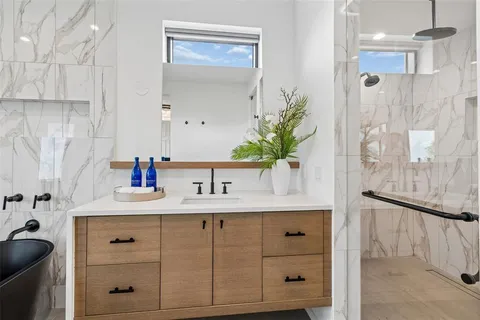 $2,150,000 | 94 West Davis Boulevard, Tampa, FL 33606