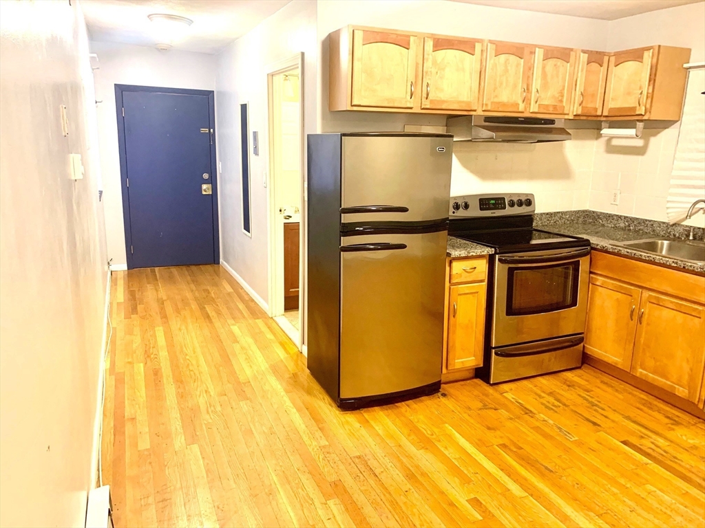 59 R Salem Street, Unit 1 Boston, MA 02113 - Photo 3 of 8 Gallery Image 3