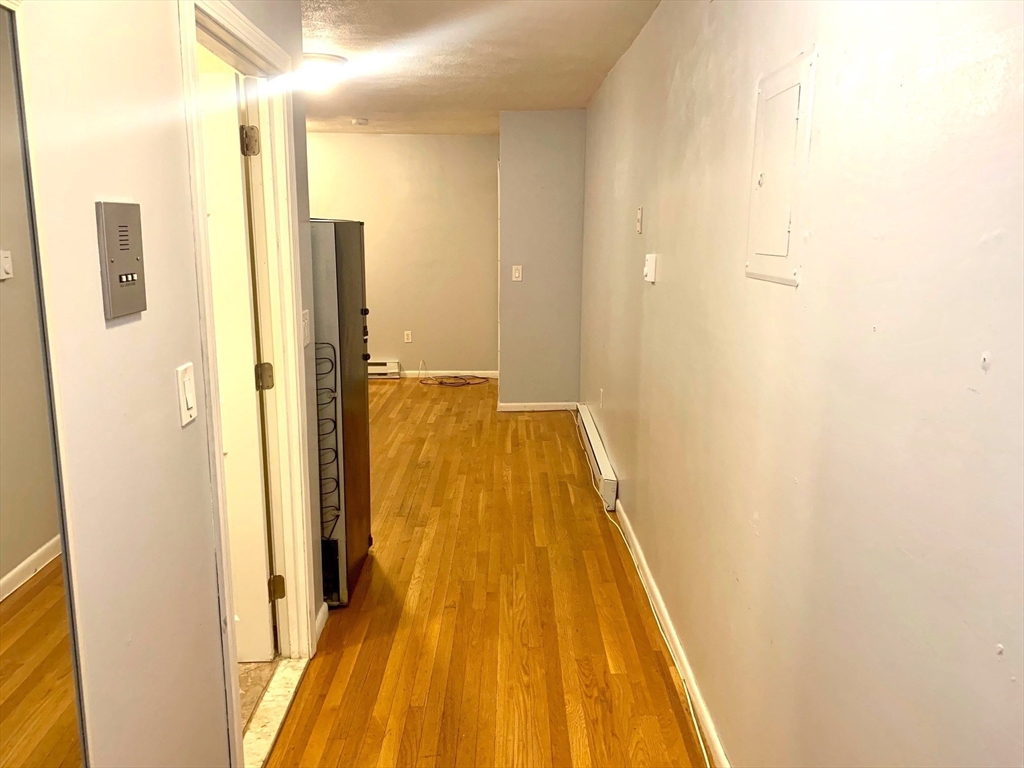 59 R Salem Street, Unit 1 Boston, MA 02113 - Photo 7 of 8 Gallery Image 7
