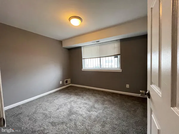 $194,900 | 2512 Markham Lane, Unit 1, Landover, MD 20785