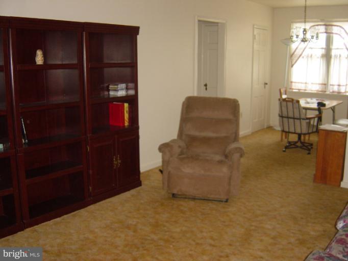 Living/Dining Area
