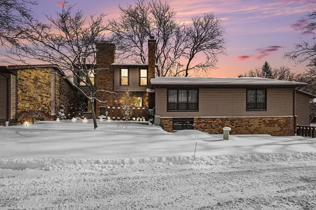 $269,900 | 2596 Knightsbridge Road Southeast, Unit 76, Grand Rapids, MI 49546