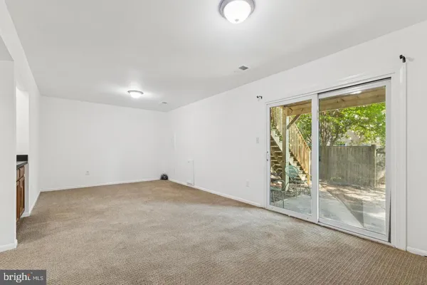 $3,200 | 10271 Braddock Road, Fairfax, VA 22032