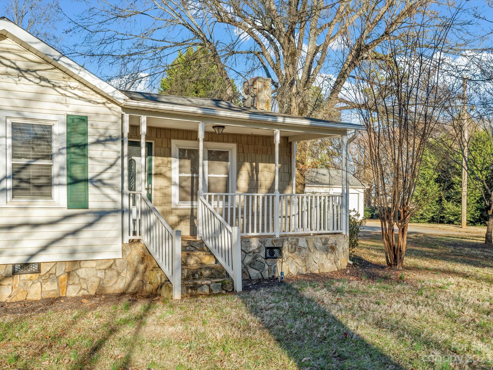 2489 Country Club Road Lincolnton, NC 28092 - Photo 3 of 47 Gallery Image 3