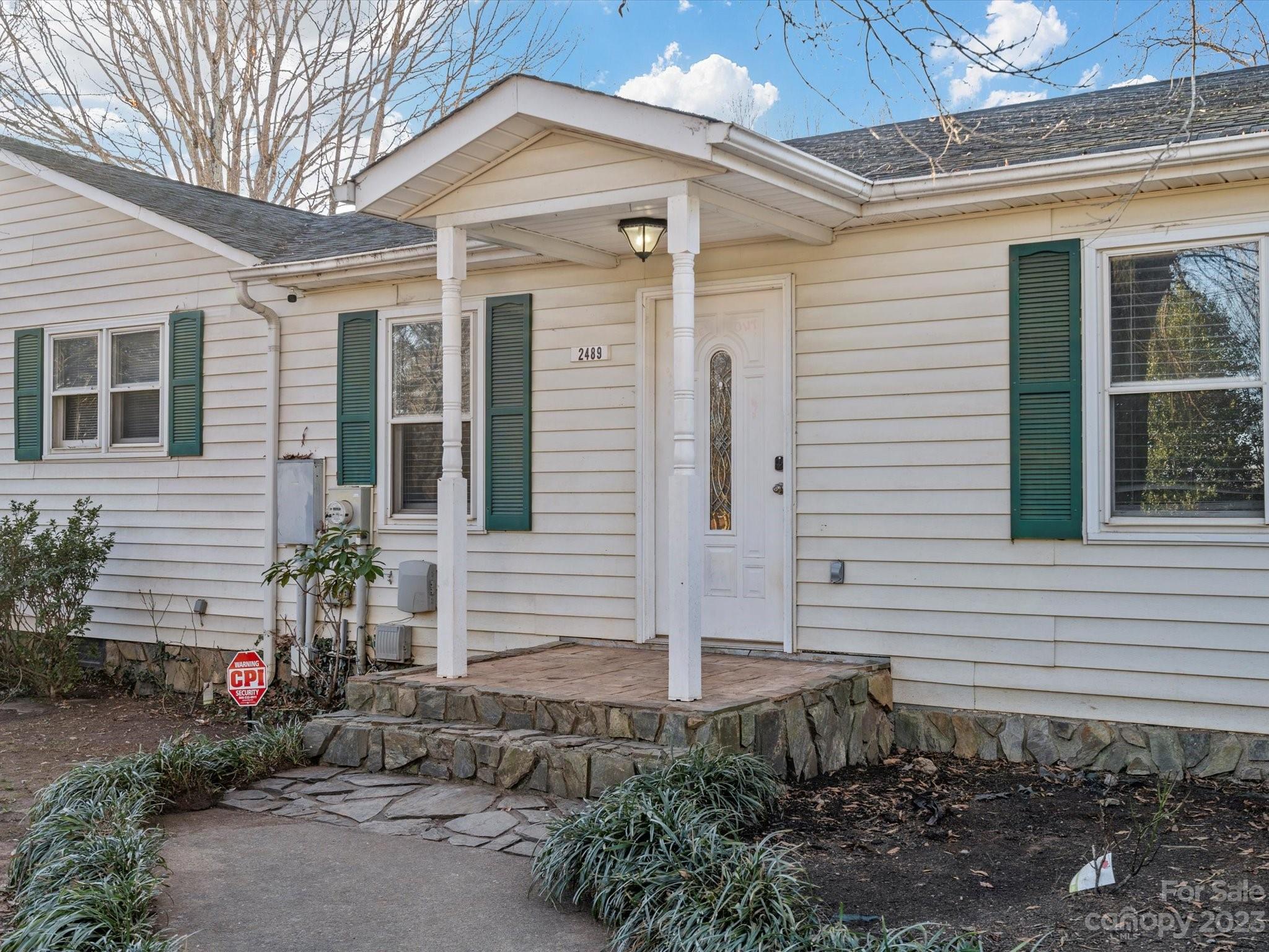 2489 Country Club Road Lincolnton, NC 28092 - Photo 5 of 47 Gallery Image 5