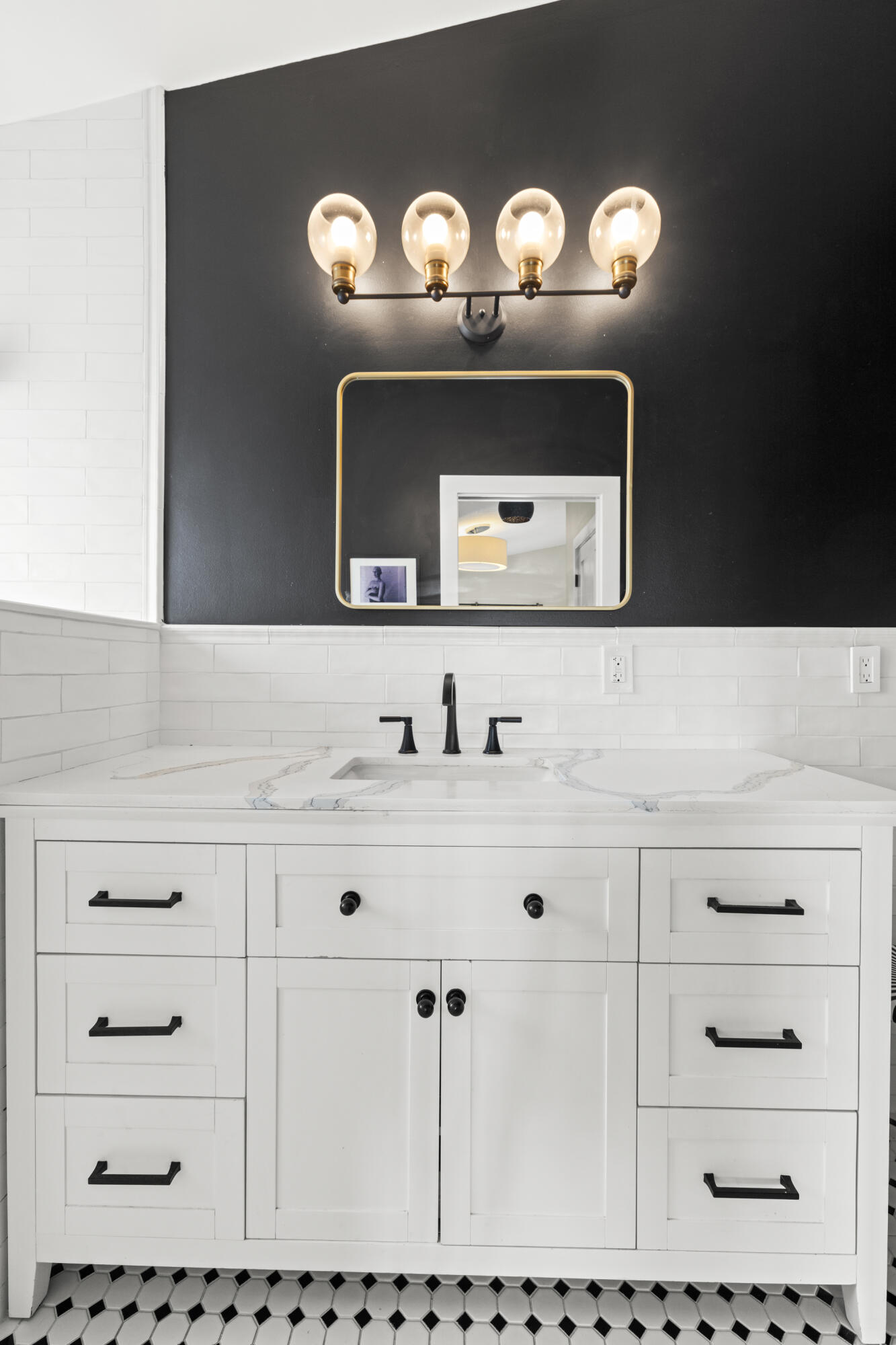 12227 Sunset Point Circle Wellington, FL 33414 - Photo 17 of 39 Main bathroom