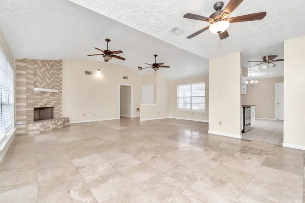 $1,825 | 13411 Splintered Oak Drive, Houston, TX 77065