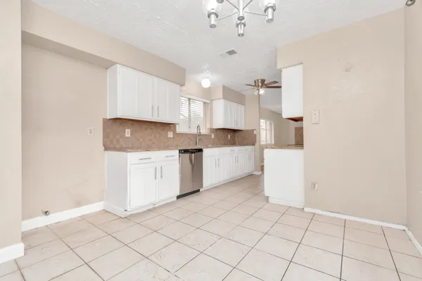 $1,825 | 13411 Splintered Oak Drive, Houston, TX 77065