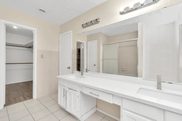 $1,825 | 13411 Splintered Oak Drive, Houston, TX 77065