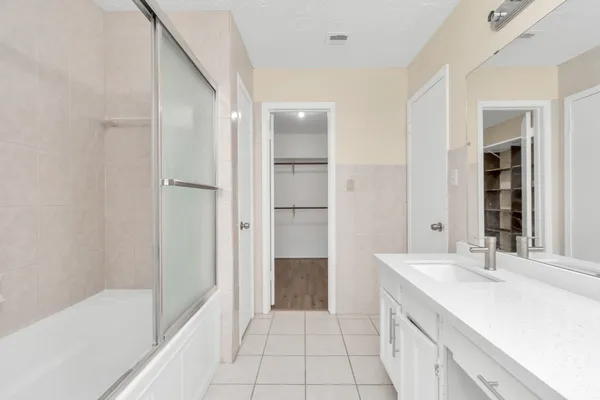 $1,825 | 13411 Splintered Oak Drive, Houston, TX 77065