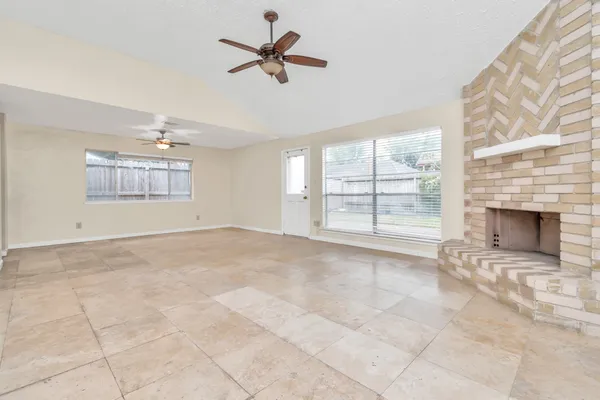 $1,825 | 13411 Splintered Oak Drive, Houston, TX 77065