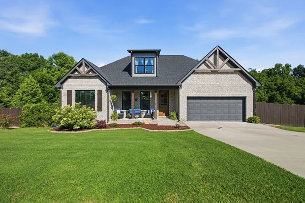 $465,999 | 214 Mary Alice Road, Leoma, TN 38468