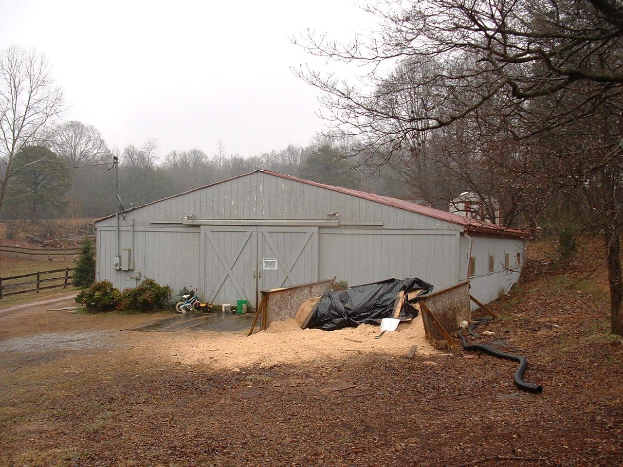 6255 Burnt Chimney Road Wirtz, VA 24184 - Photo 3 of 7 4 STALL BARN W/ APT.