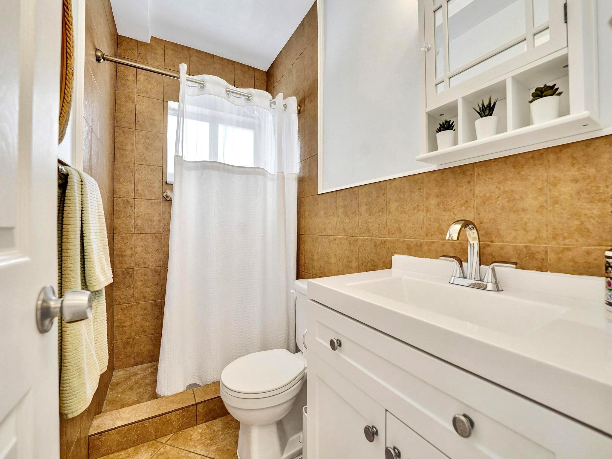 1815 North Surf Road, Unit 703 Hollywood, FL 33019 - Photo 25 of 42 Photo 25