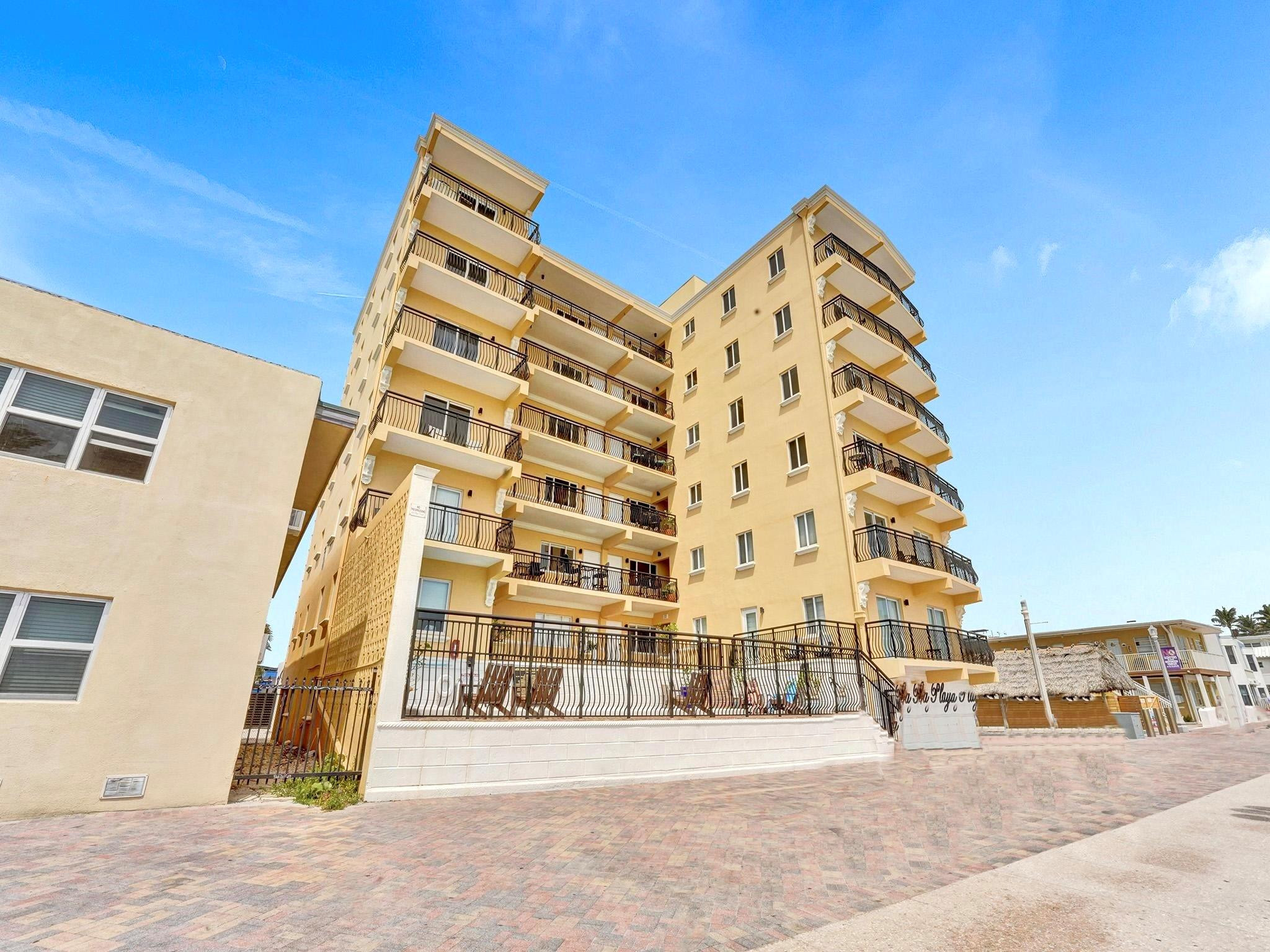 1815 North Surf Road, Unit 703 Hollywood, FL 33019 - Photo 31 of 42 Photo 31