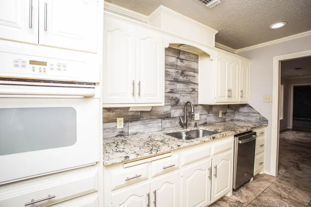 $385,000 | 3313 74th Street, Unit 3311 74, Lubbock, TX 79423