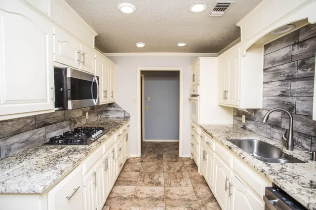 $385,000 | 3313 74th Street, Unit 3311 74, Lubbock, TX 79423