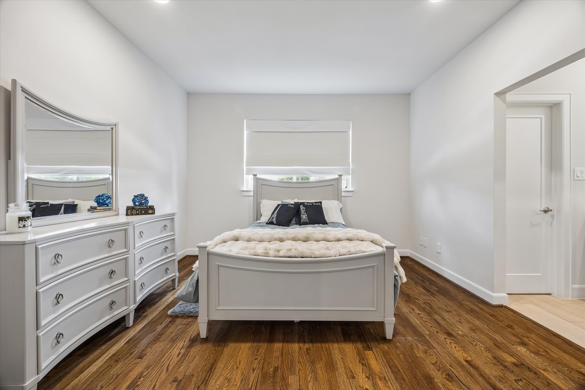 2122 Banks Street Houston, TX 77098 - Photo 13 of 19