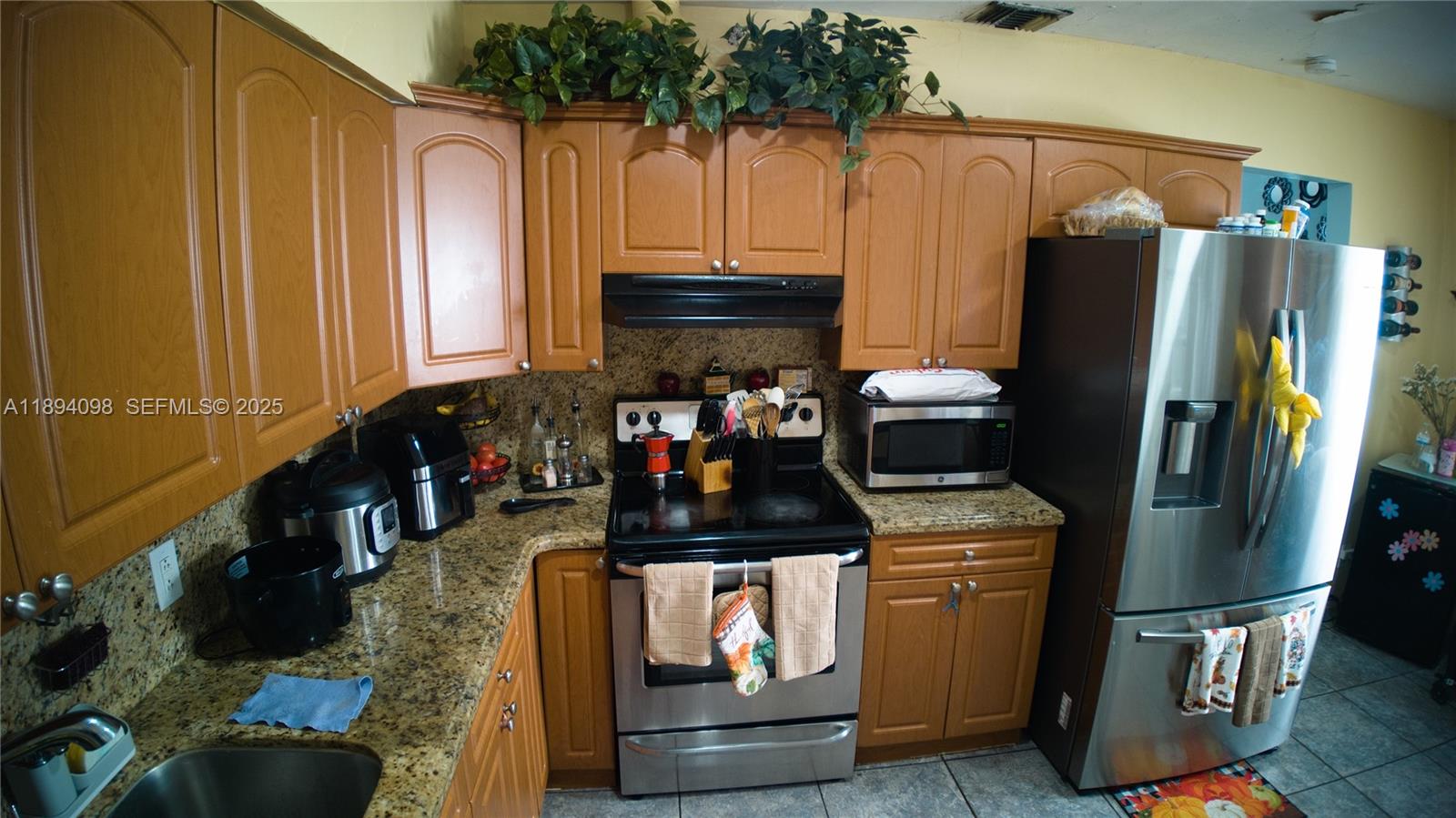 155 West 26th Street Hialeah, FL 33010 - Photo 15 of 41