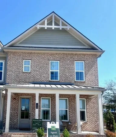 $2,590 | 108 Nearwater Place, Hendersonville, TN 37075