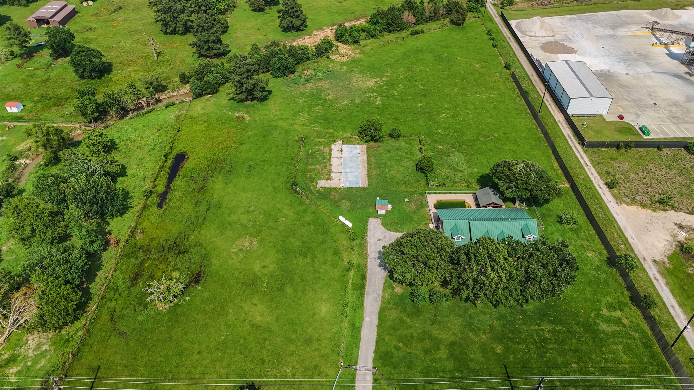 19250 Becker Road Hockley, TX 77447 - Photo 2 of 38 a view of a garden