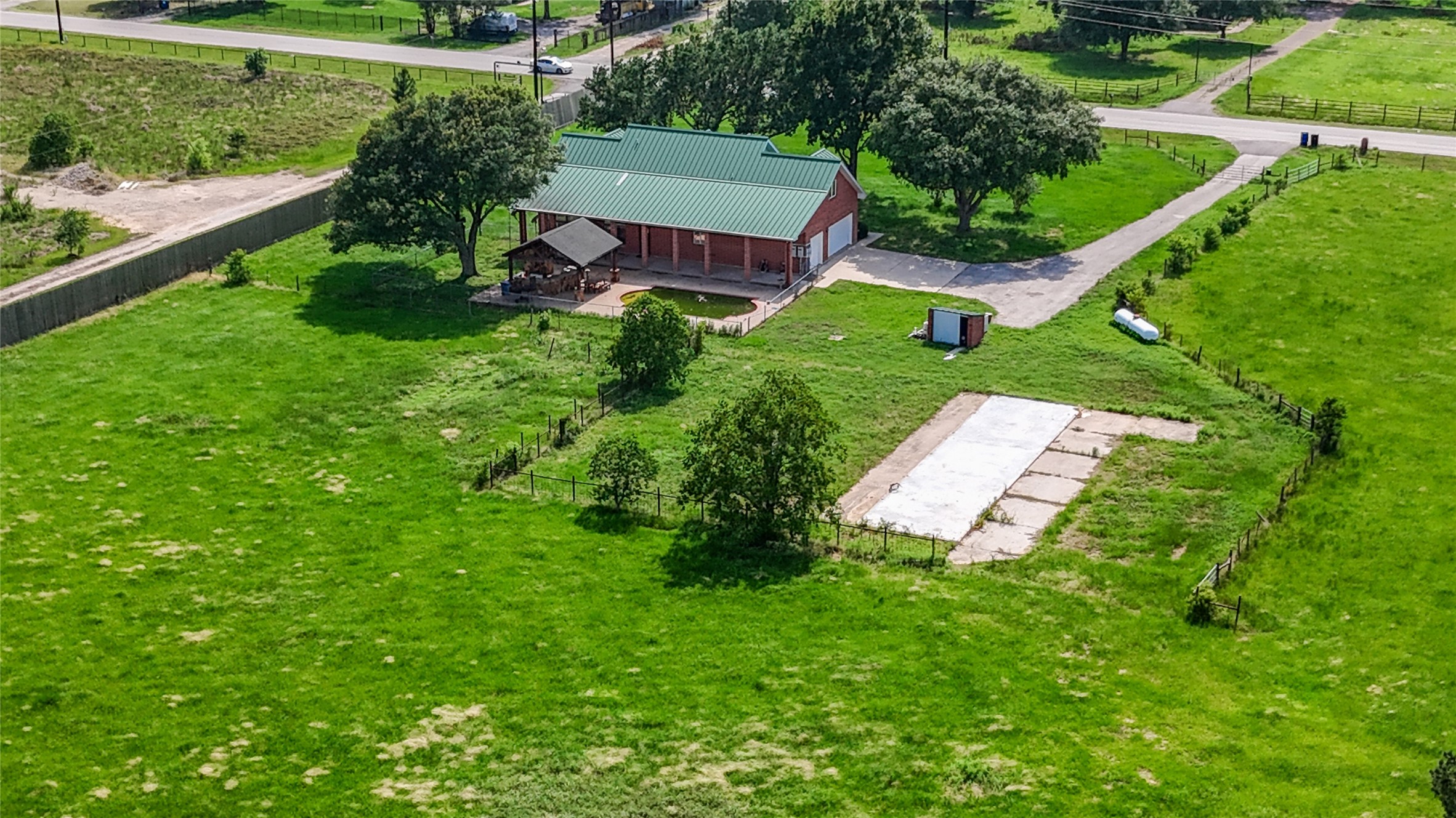 19250 Becker Road Hockley, TX 77447 - Photo 38 of 38 an aerial view of a house