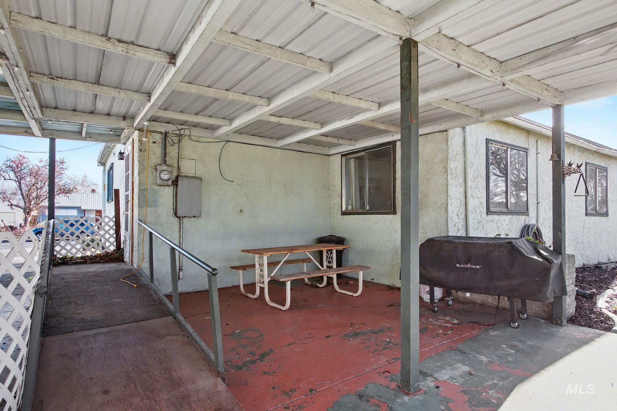 408 13th Street Clarkston, WA 99403 - Photo 28 of 34 View of patio featuring area for grilling