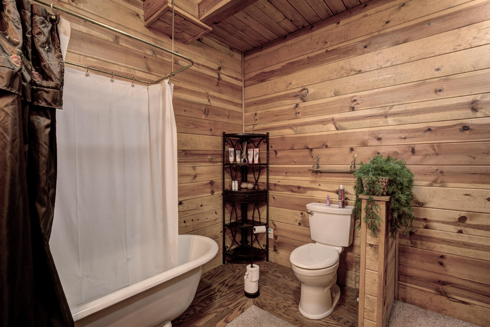 423 Meadow Way Payson, AZ 85541 - Photo 15 of 38 Downstairs bath 2