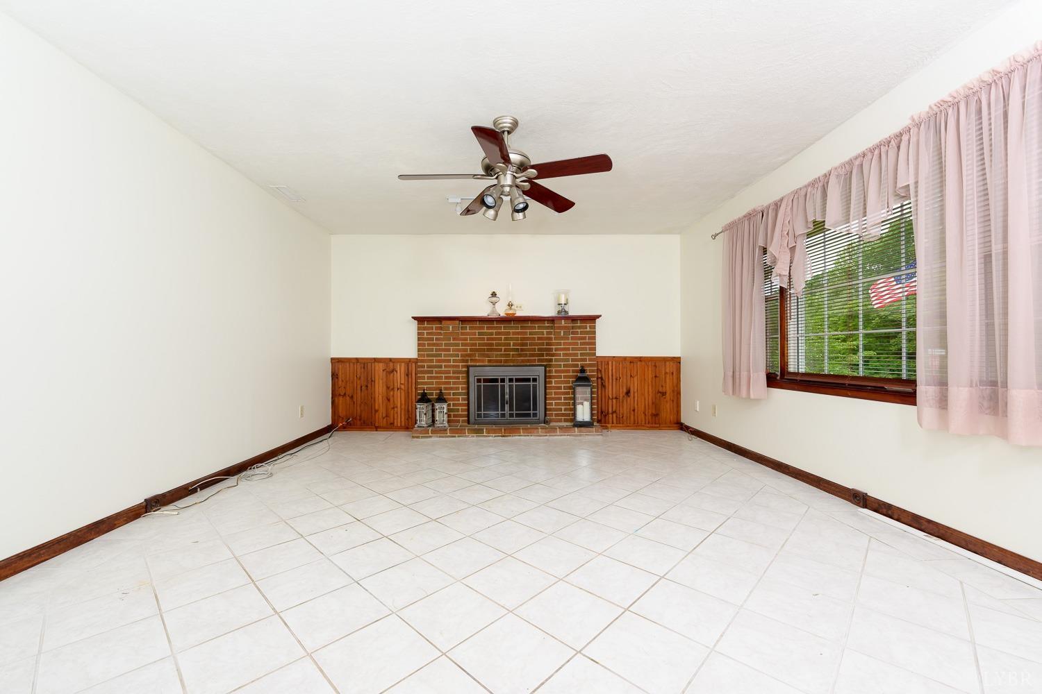 893 Bobwhite Road Amherst, VA 24521 - Photo 4 of 47 Gallery Image 4