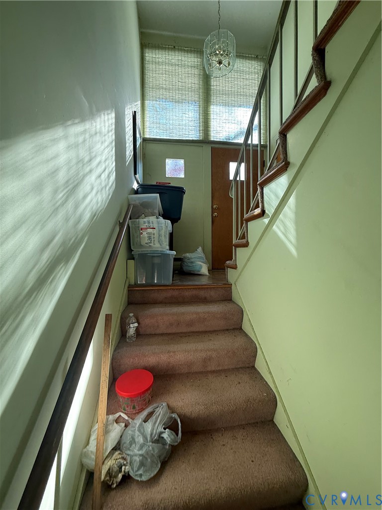654 Scarlet Oak Road Richmond, VA 23235 - Photo 8 of 12 a view of entryway