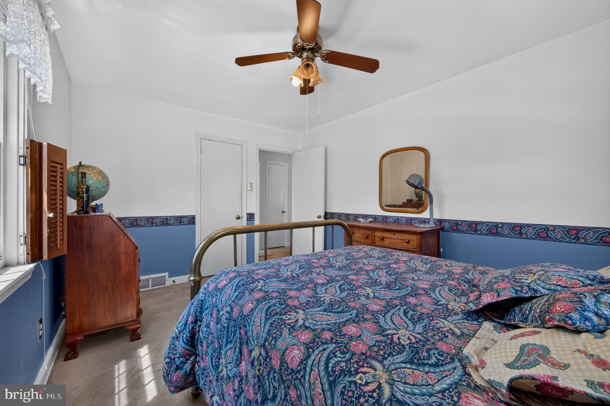 128 Boncouer Road Cheltenham, PA 19012 - Photo 17 of 31 Charming bedroom with vintage flair.