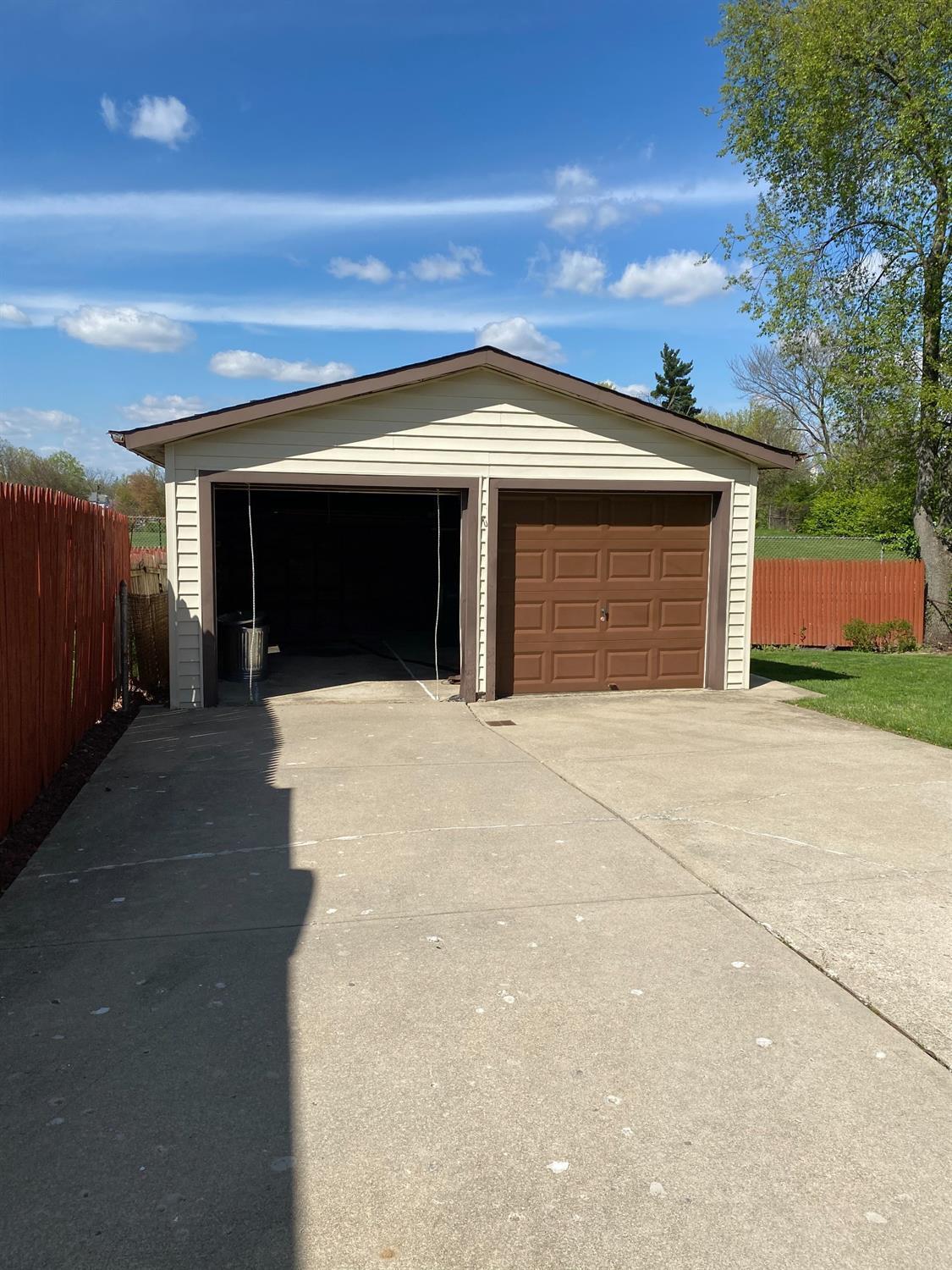 1122 Groesbeck Road Cincinnati, OH 45224 - Photo 36 of 44 Gallery Image 36