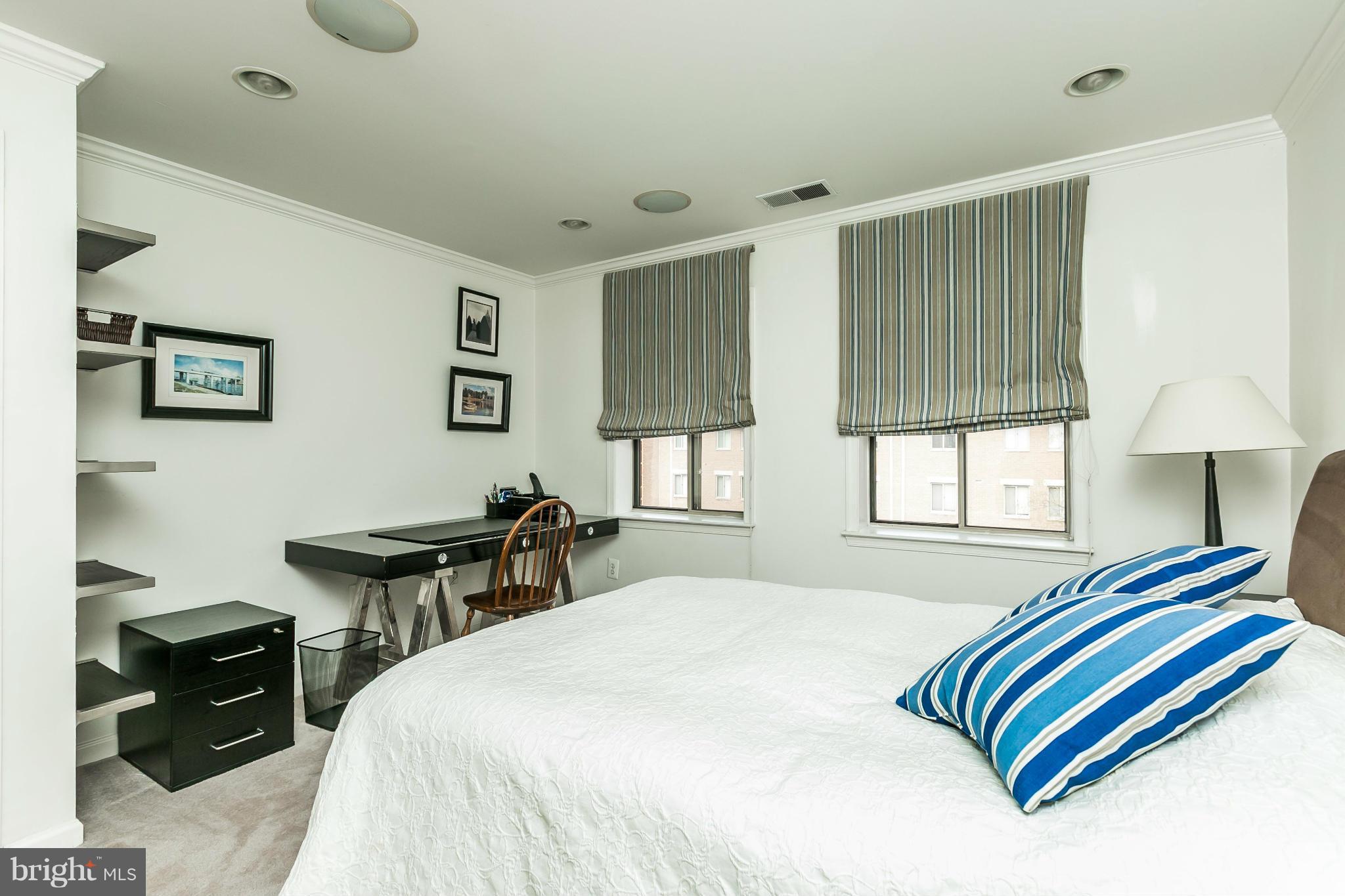 110 West Barre Street, Unit R45 Baltimore, MD 21201 - Photo 22 of 29 Bedroom (Master)