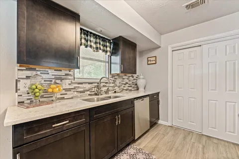 $214,900 | 12118 Quail Hollow Lane, Pinehurst, TX 77362