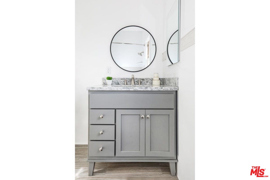 755 East Kensington Road Los Angeles, CA 90026 - Photo 18 of 25