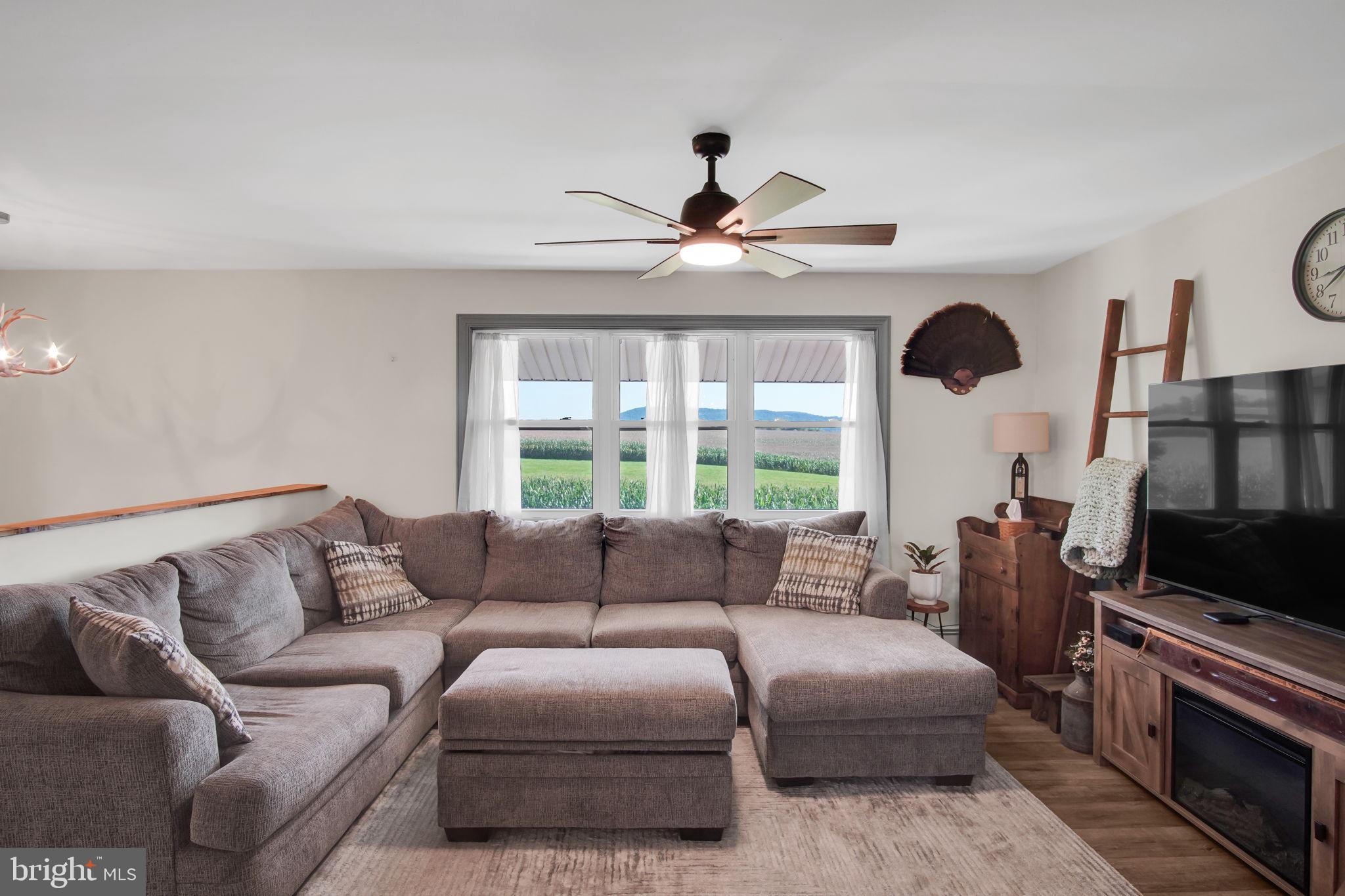 20 Water Road Dillsburg, PA 17019 - Photo 6 of 29 Gallery Image 6
