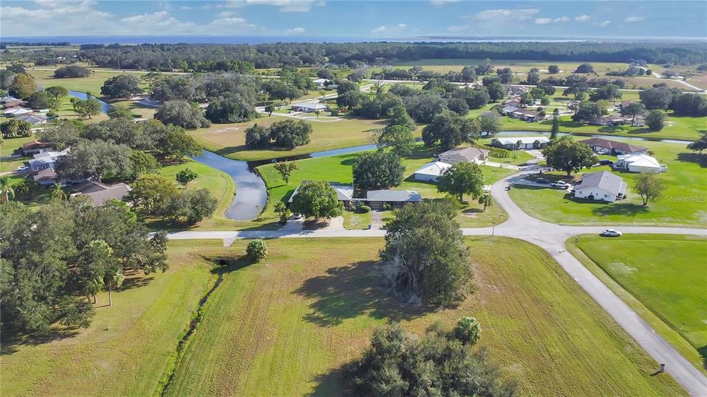 401 Cherry Tree Drive Sebring, FL 33876 - Photo 5 of 6