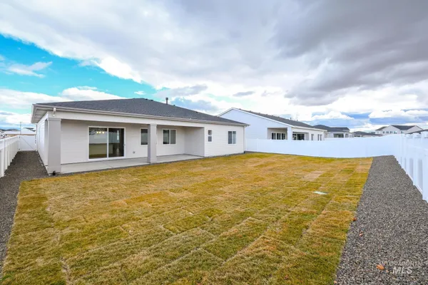 $649,000 | 8501 South Country Wind Avenue, Meridian, ID 83642