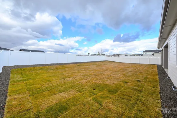 $649,000 | 8501 South Country Wind Avenue, Meridian, ID 83642