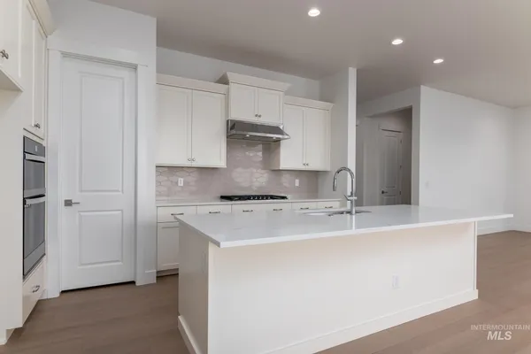 $649,000 | 8501 South Country Wind Avenue, Meridian, ID 83642