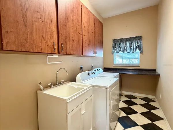 $499,900 | 5713 Northwest 45th Drive, Gainesville, FL 32653