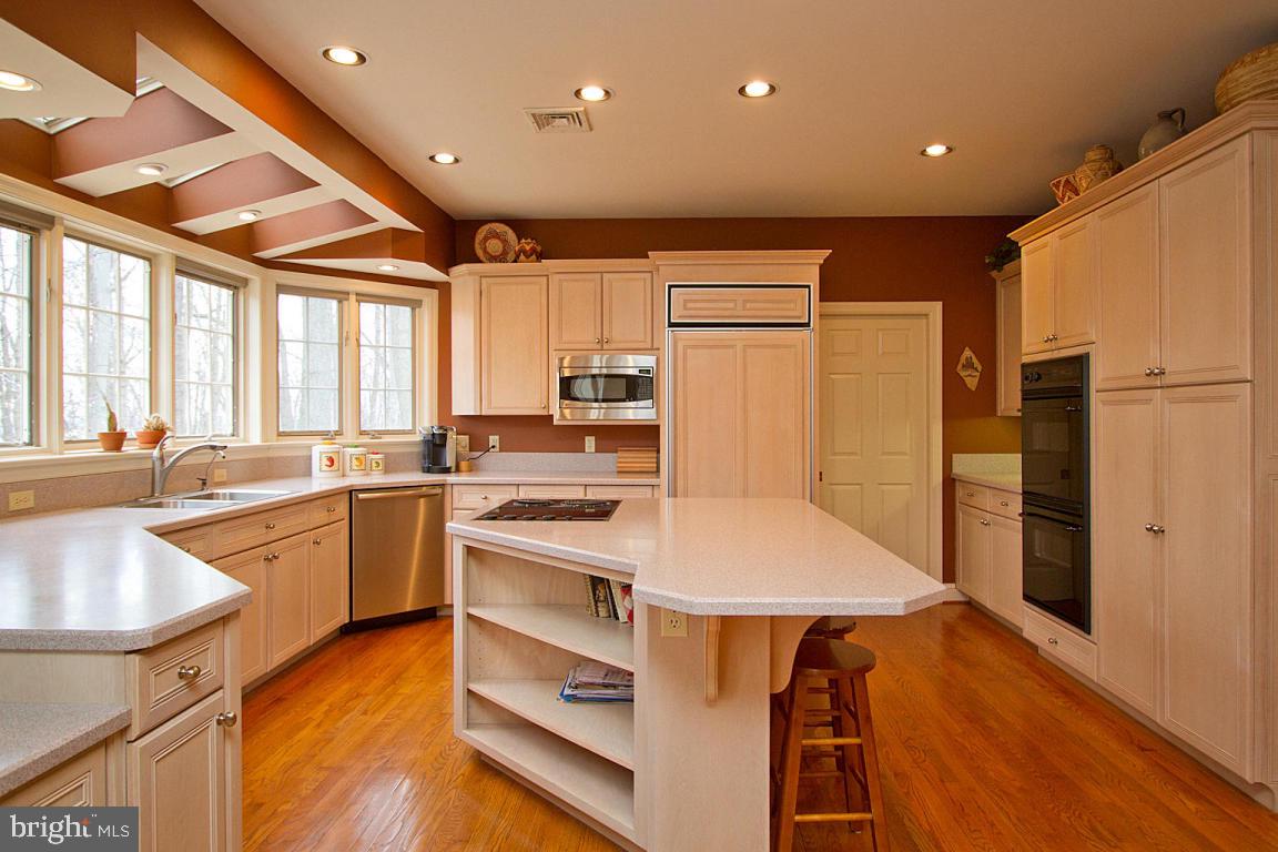 1050 Hunters Path Lancaster, PA 17601 - Photo 12 of 61 Gallery Image 12
