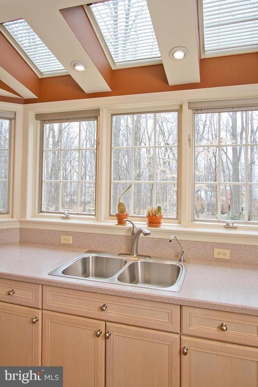 1050 Hunters Path Lancaster, PA 17601 - Photo 15 of 61 Gallery Image 15