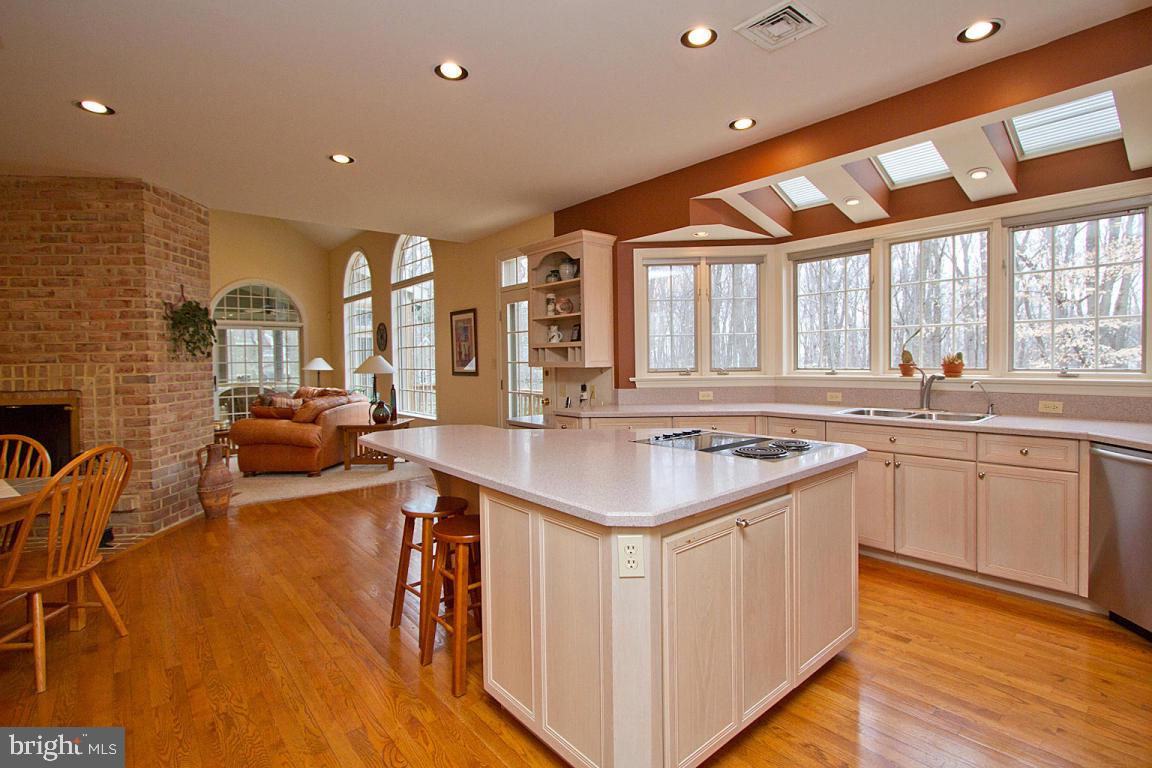1050 Hunters Path Lancaster, PA 17601 - Photo 16 of 61 Gallery Image 16